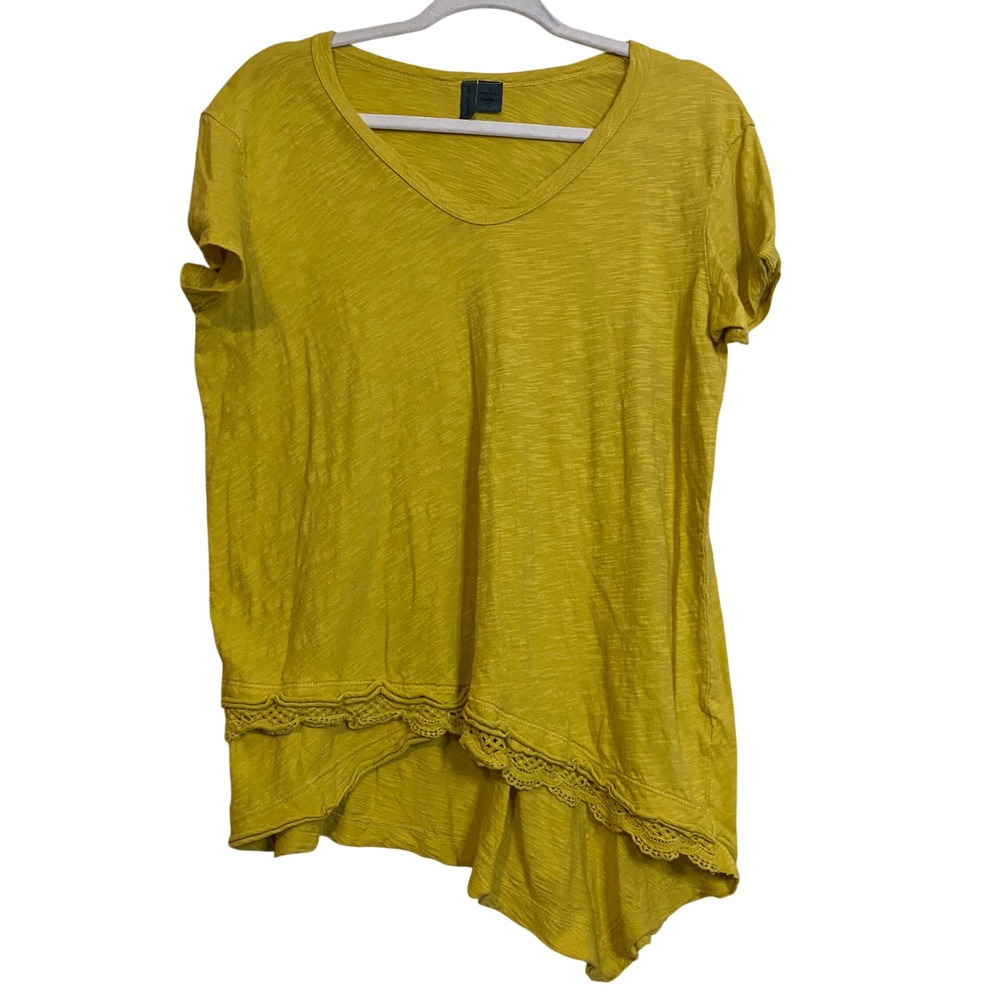 Left of Center Mustard Yellow Asymmetrical Lace Trim V-Neck Slub Top Womens M